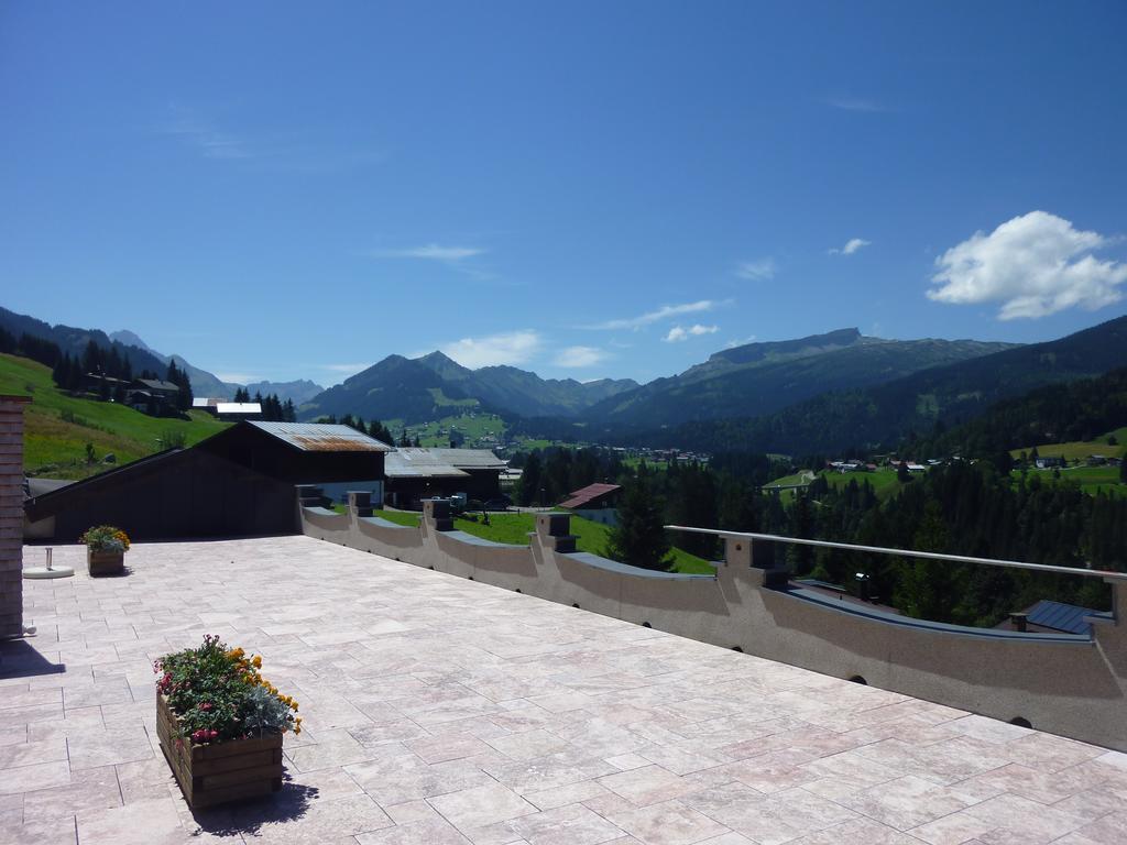 Ferien-Schloessle Michaela Appartement Riezlern Buitenkant foto