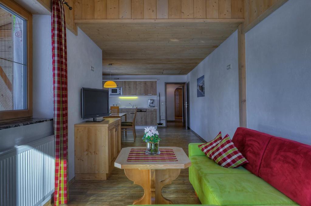Ferien-Schloessle Michaela Appartement Riezlern Kamer foto
