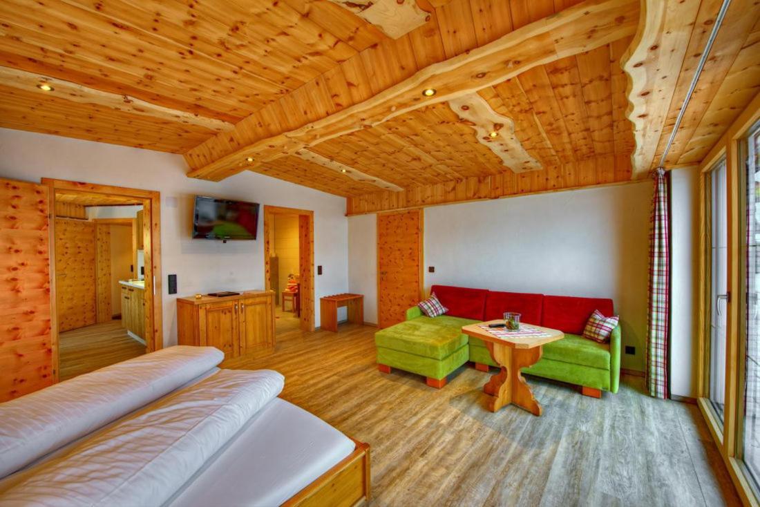 Ferien-Schloessle Michaela Appartement Riezlern Buitenkant foto