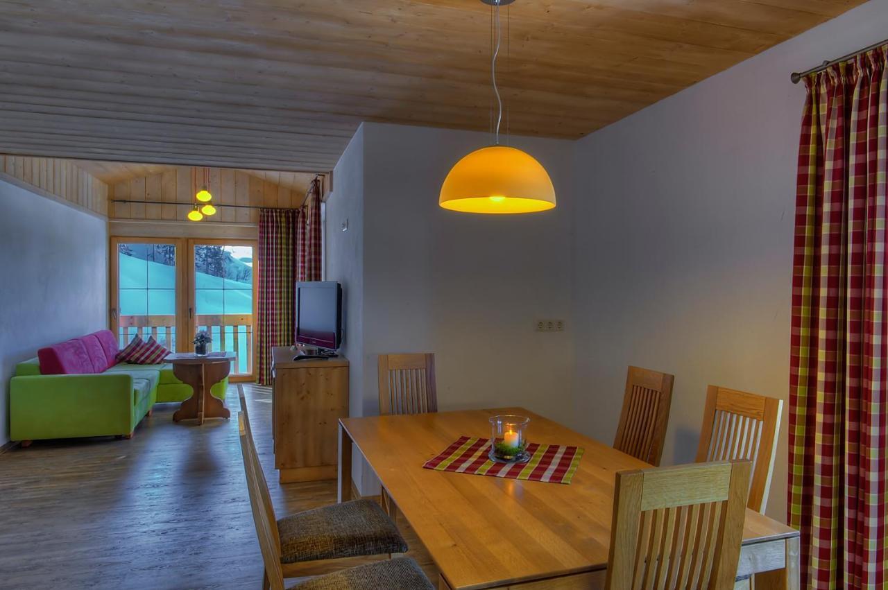 Ferien-Schloessle Michaela Appartement Riezlern Kamer foto