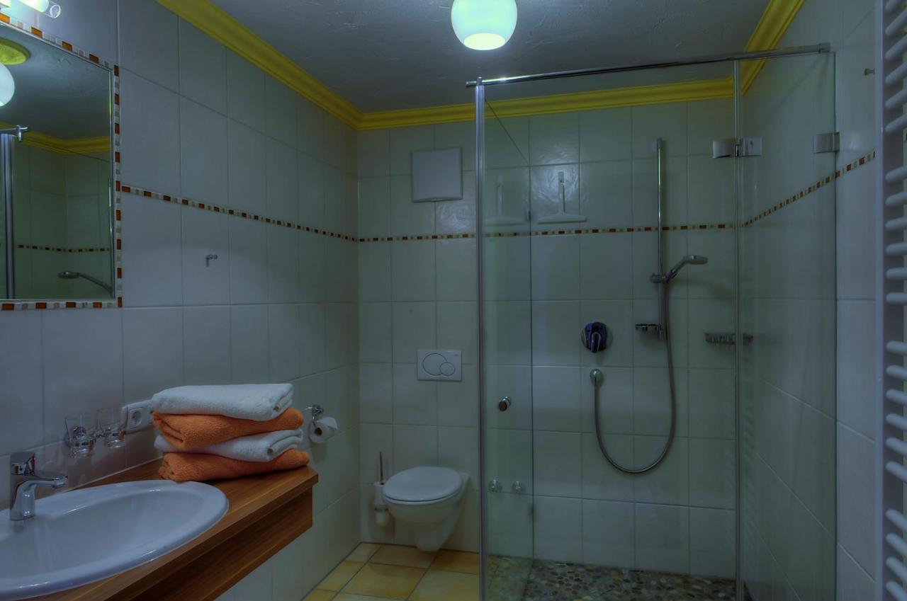 Ferien-Schloessle Michaela Appartement Riezlern Kamer foto