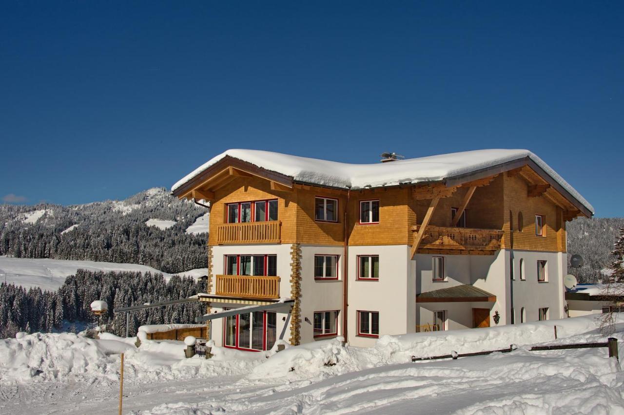 Ferien-Schloessle Michaela Appartement Riezlern Buitenkant foto