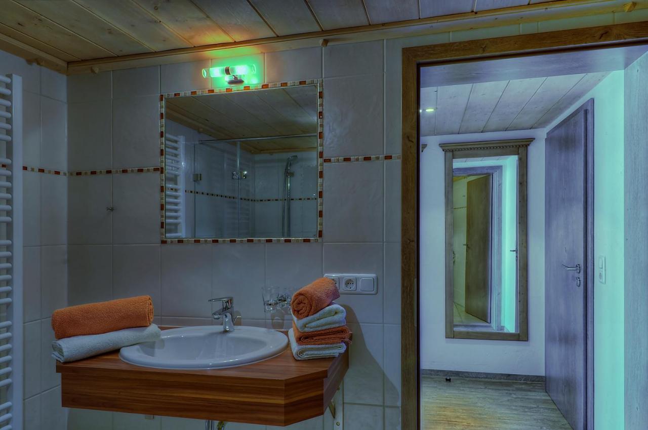 Ferien-Schloessle Michaela Appartement Riezlern Kamer foto